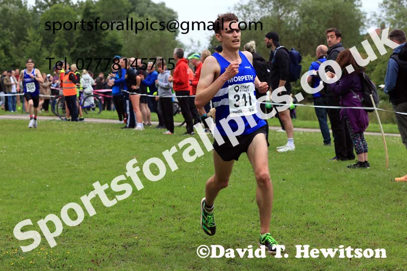 Senior men, 2024 Sunderland Harriers 5k, Silksworth, Sunderland.  Photo: David T. Hewitson/Sports for All Pics